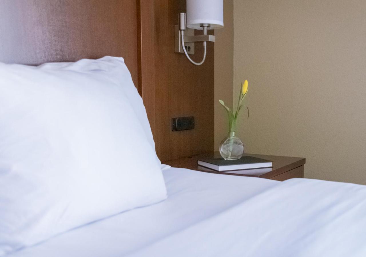 Russell Inn And Suites Starkville Εξωτερικό φωτογραφία
