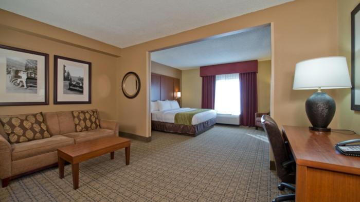 Russell Inn And Suites Starkville Εξωτερικό φωτογραφία