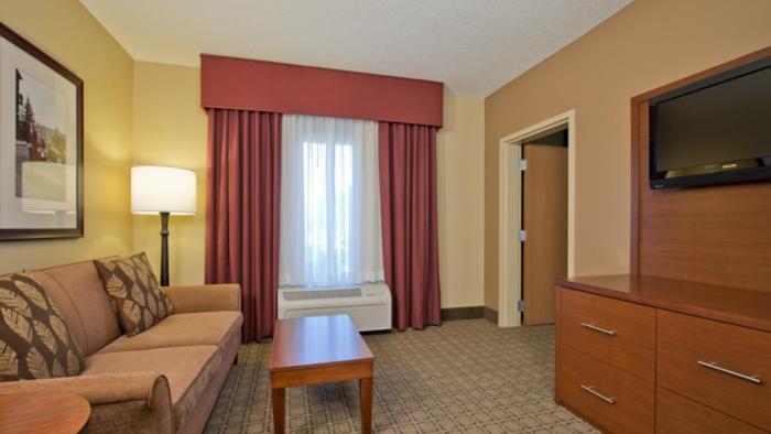 Russell Inn And Suites Starkville Εξωτερικό φωτογραφία