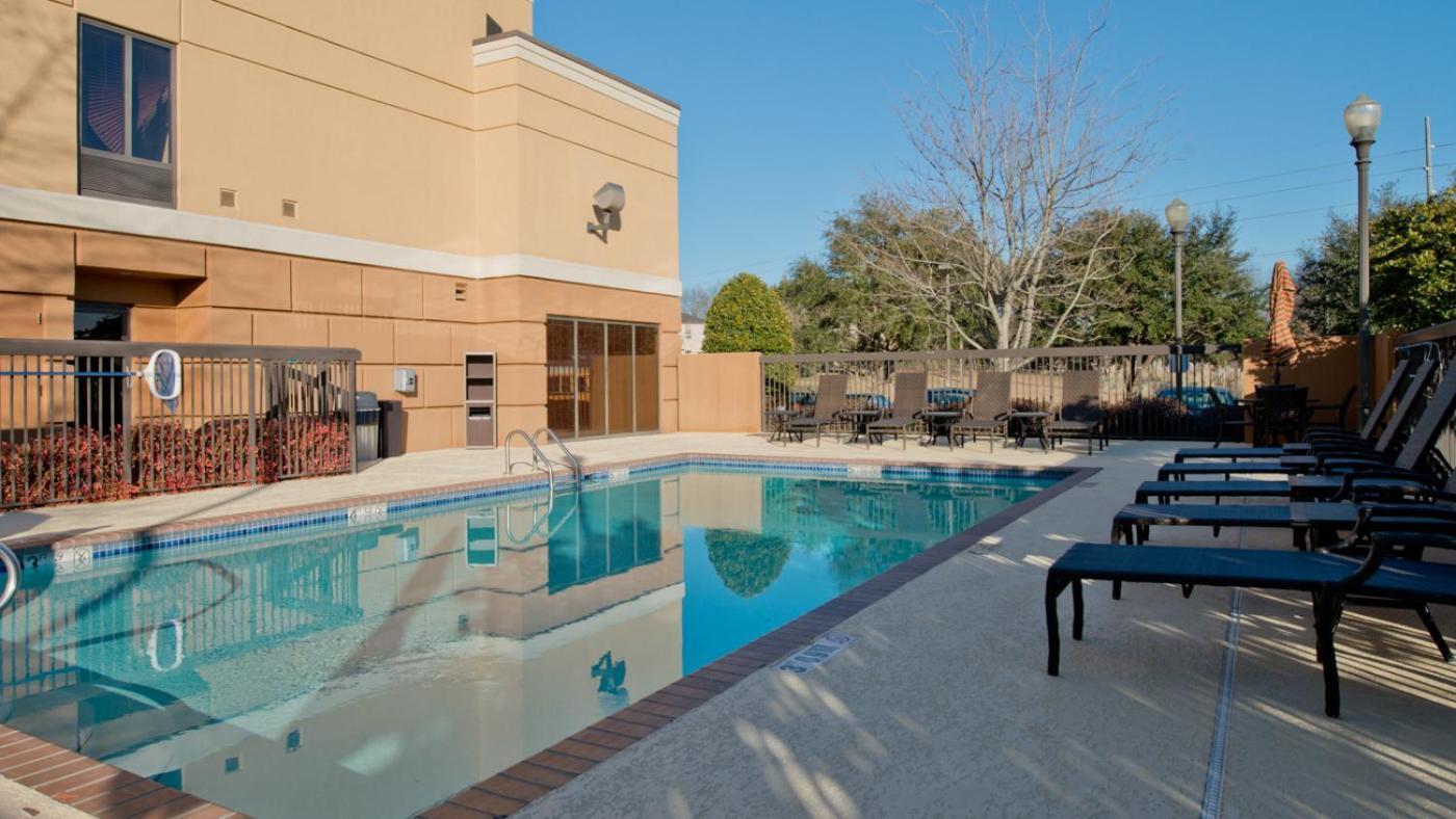 Russell Inn And Suites Starkville Εξωτερικό φωτογραφία